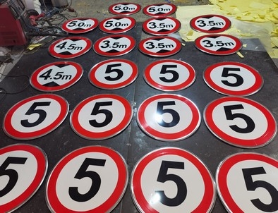 咸阳咸阳限速交通标牌厂家